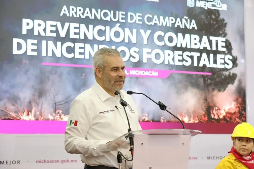 Michoacán usa sistema de alerta temprana de incendios forestales: Bedolla