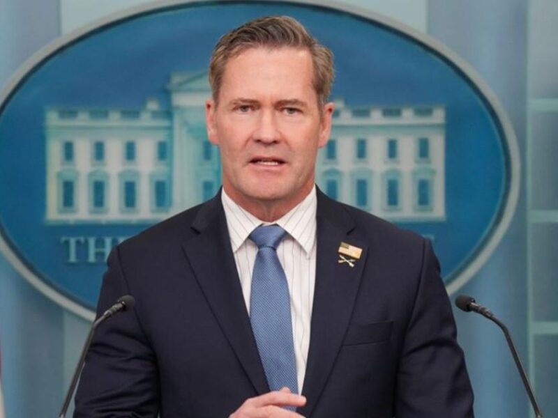 Mike Waltz dejará Seguridad Nacional y será embajador de EU en la ONU