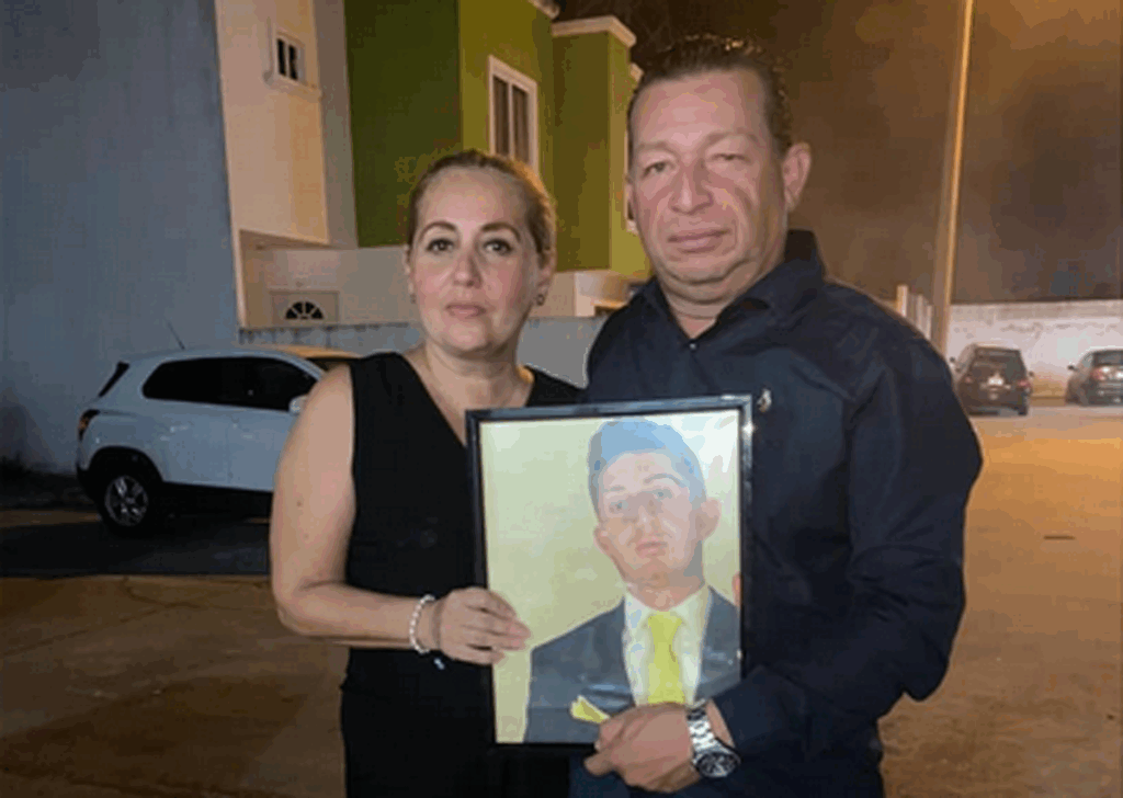 Octavio Ocaña se habría enfrentado a golpes con su papá