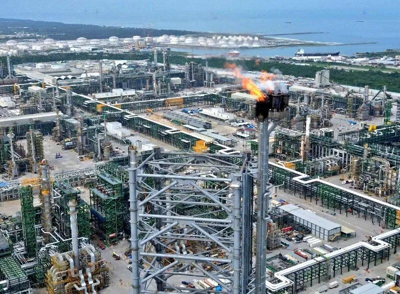 Pemex confirma derrame en Dos Bocas