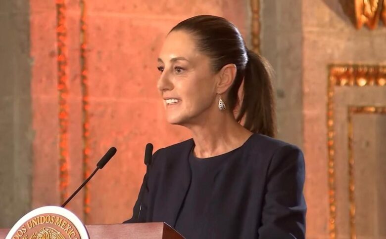 Promete Sheinbaum 10% de aumento a salario para el magisterio en México