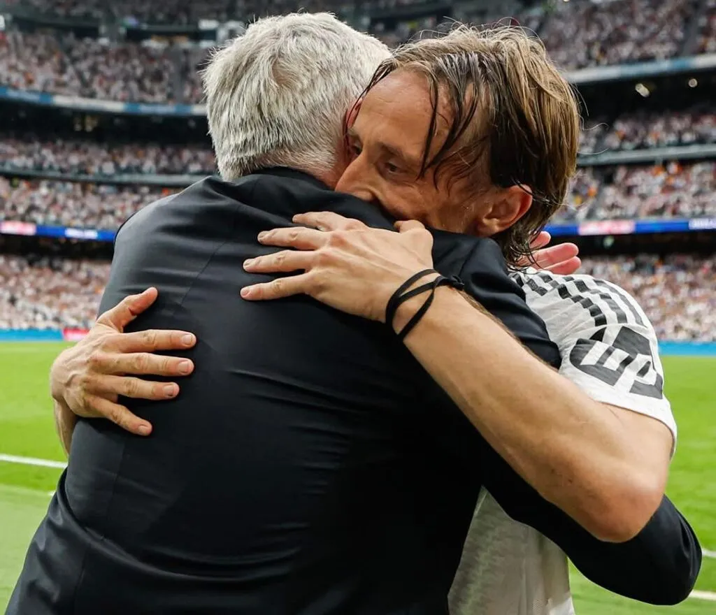 Real Madrid vence a Real Sociedad en despedida de Luka Modric y Carlo Ancelotti-1