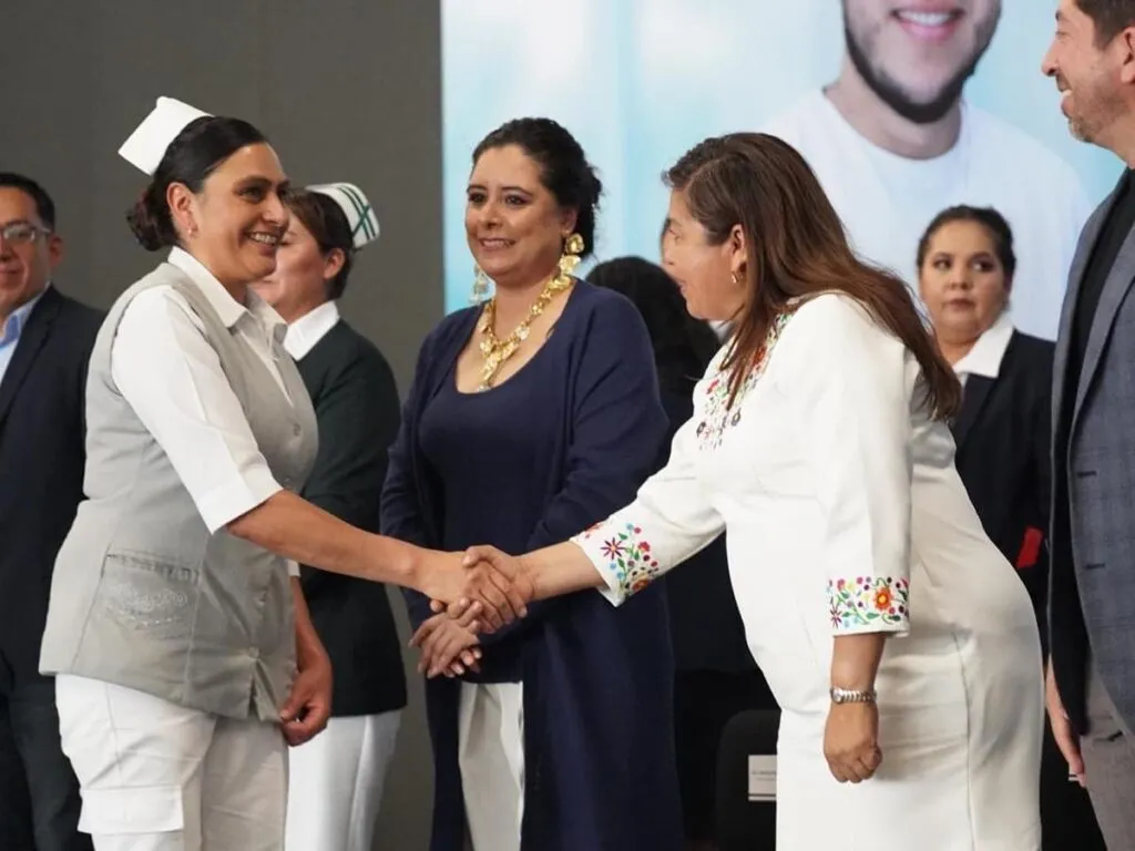 Reconoce Belinda Iturbide labor de las y los enfermeros en su día-1