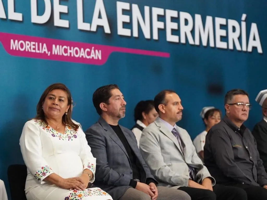 Reconoce Belinda Iturbide labor de las y los enfermeros en su día-2