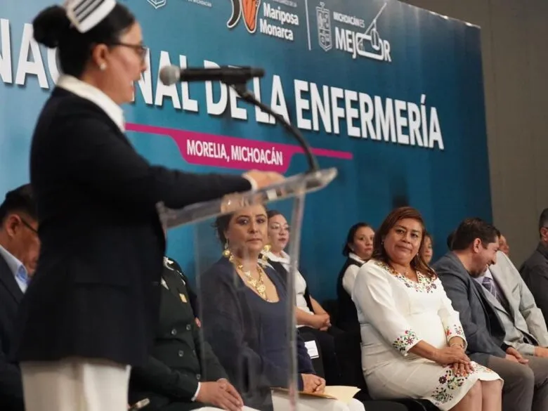 Reconoce Belinda Iturbide labor de las y los enfermeros en su día