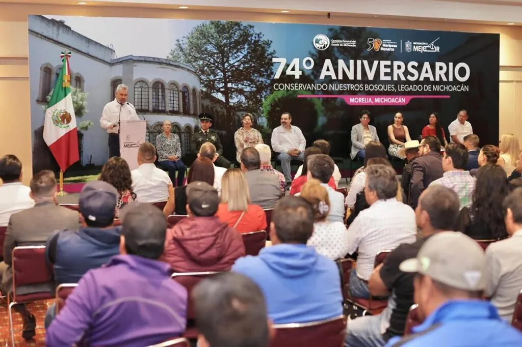 Refrenda Bedolla compromiso con medio ambiente y reconoce labor de la Cofom en Michoacán