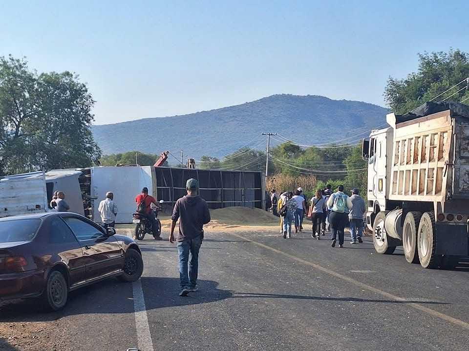 Reportan accidente en la carretera Puruándiro-Villachuato