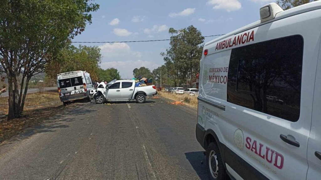 reportan choque entre 2 camionetas en la Morelia-Pátzcuaro; accidente deja varios lesionados
