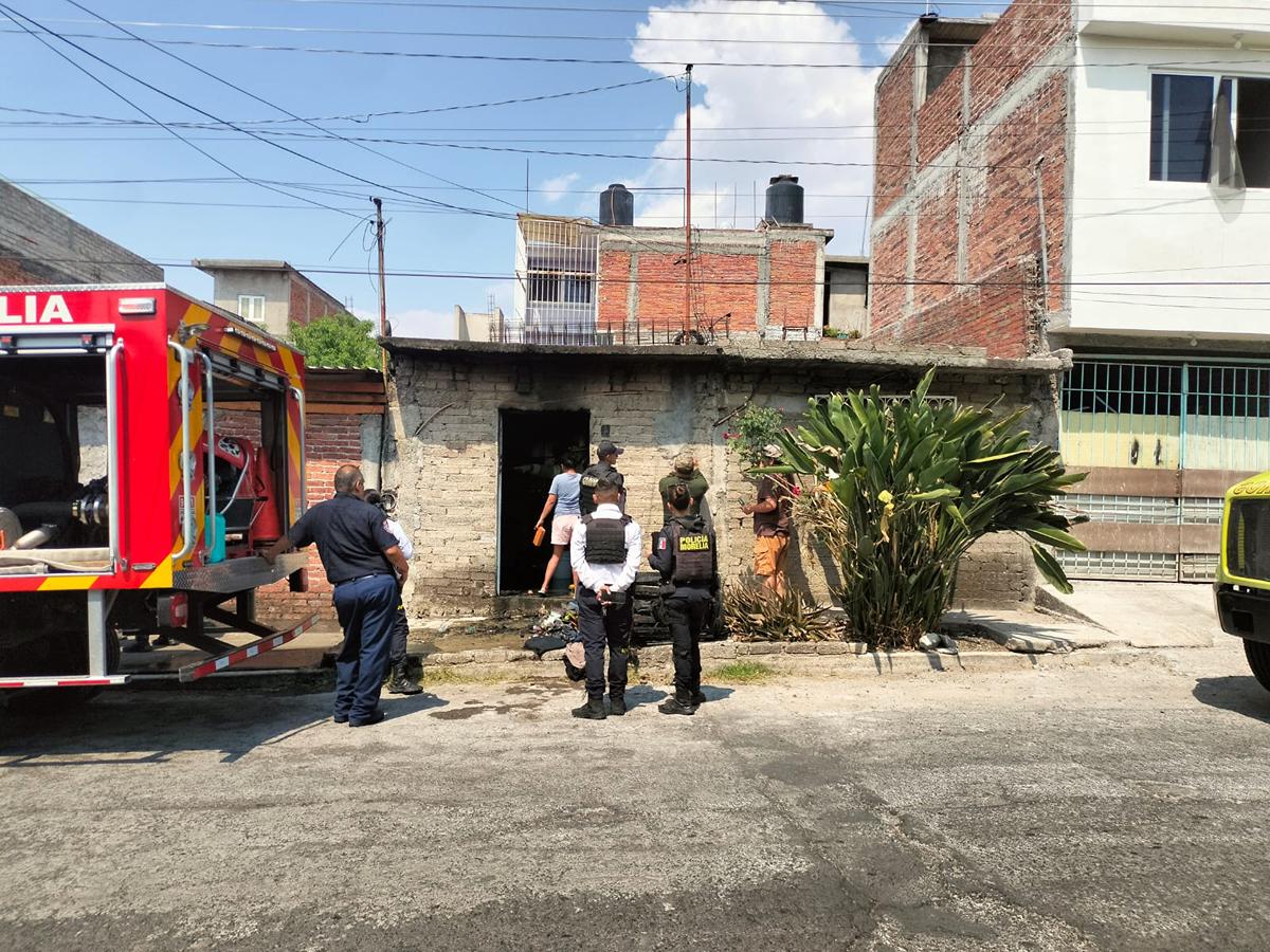 Reportan incendio en domicilio en la colonia Felipe Carrillo Puerto, al norte de Morelia