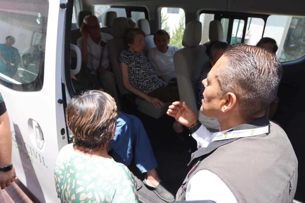 Rescatan a Adultos Mayores en asilo Santa Sofía en San Luis Potosí