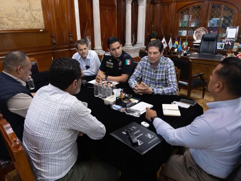 Reúne Torres Piña a Alfonso Martínez y equipo de seguridad en Morelia reunión de seguridad