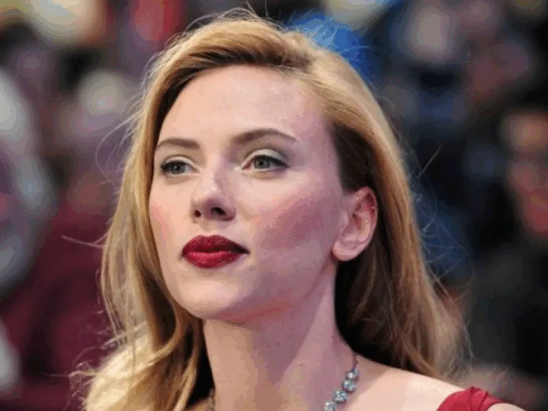 Scarlett Johansson quiere dirigir en Marvel