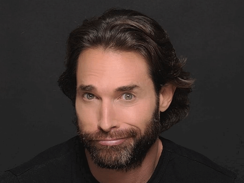 Sebastián Rulli impacta con fotografía al desnudo
