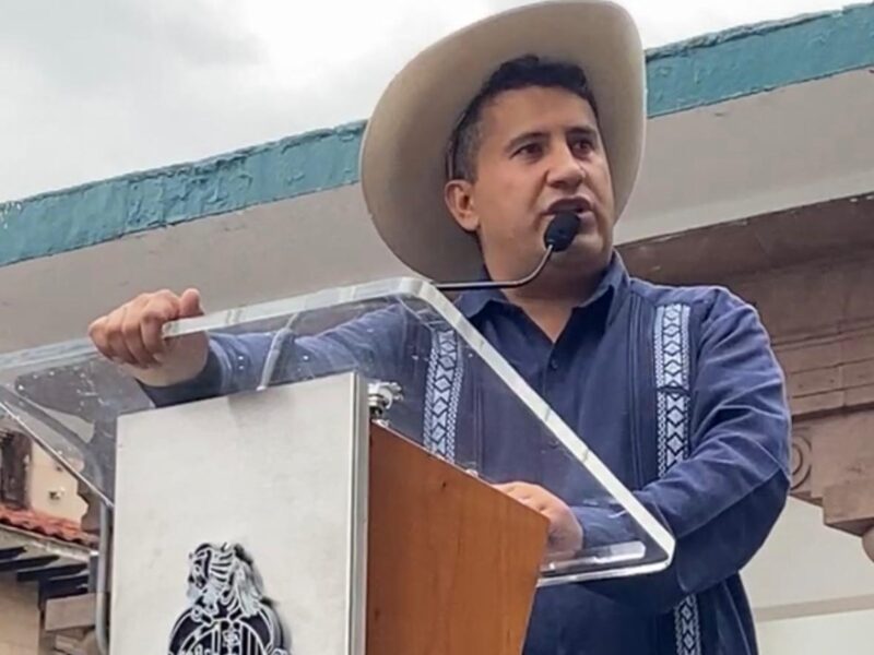 “Si puede detener al crimen sin disparos, presento mi renuncia": alcalde de Uruapan a Sheinbaum