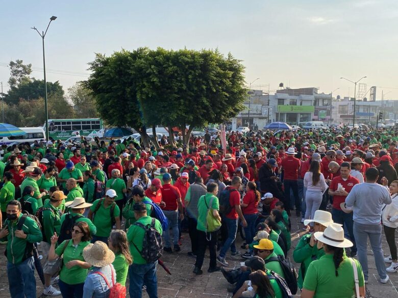 Sindicatos amagan con huelga si no hay diálogo directo con Bedolla
