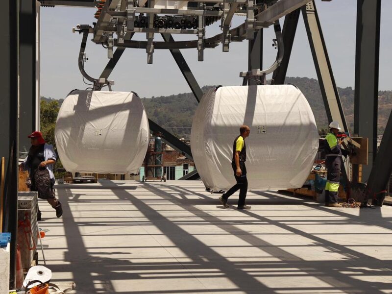 Teleférico de Uruapan registra avance del 84 %