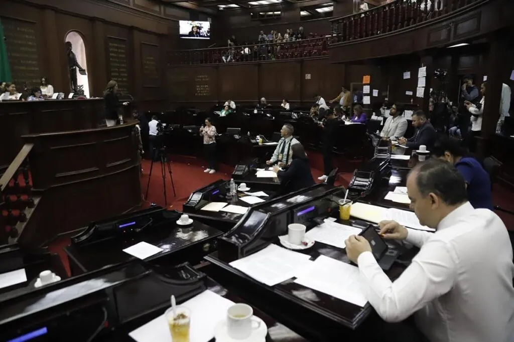 Tipifica 76 Legislatura la apología del delito salvaguardando la libertad de expresión y prensa-1