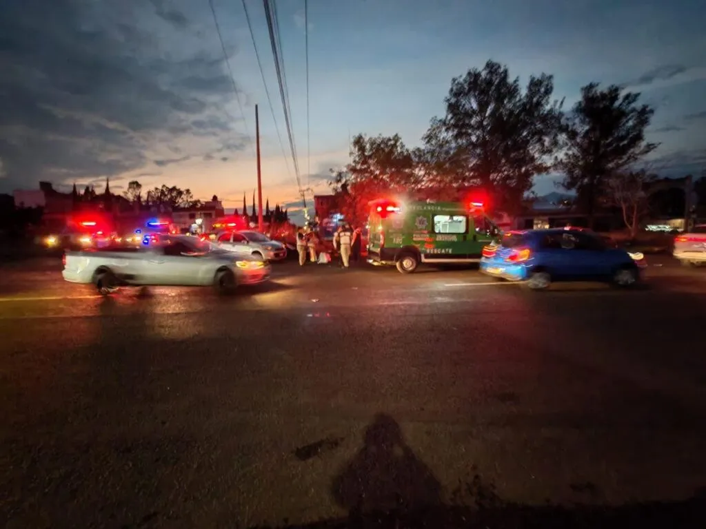 Tras choque, tres lesionados en Morelia esta noche-2