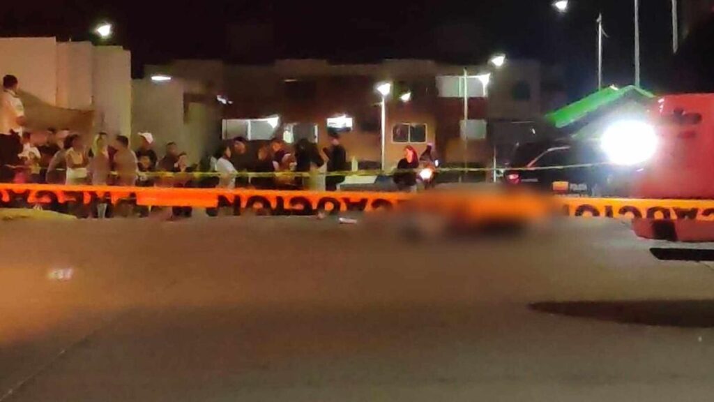 Vehículo atropella a 2 mujeres y un bebé en Villas del Pedregal; mueren 2 de las víctimas-1