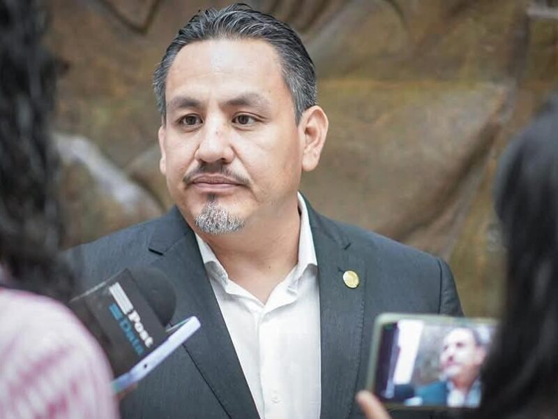 Víctor Manríquez González reconoce el papel fundamental de las madres en México y Michoacán
