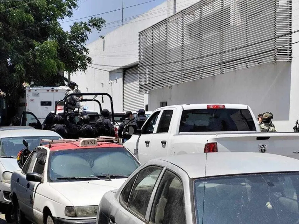 Vinculan a proceso a 17 presuntos integrantes del Grupo X, detenidos por fuerzas federales en Zinapécuaro