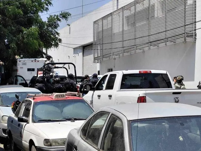 Vinculan a proceso a 17 presuntos integrantes del Grupo X, detenidos por fuerzas federales en Zinapécuaro