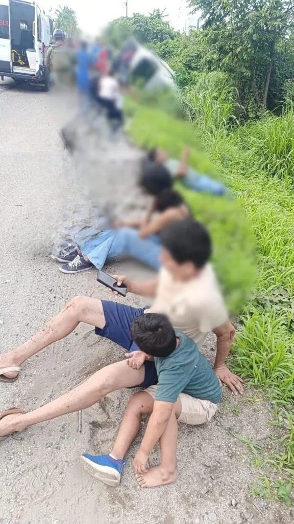 accidente automovilístico en Lázaro Cárdenas deja 8 heridos