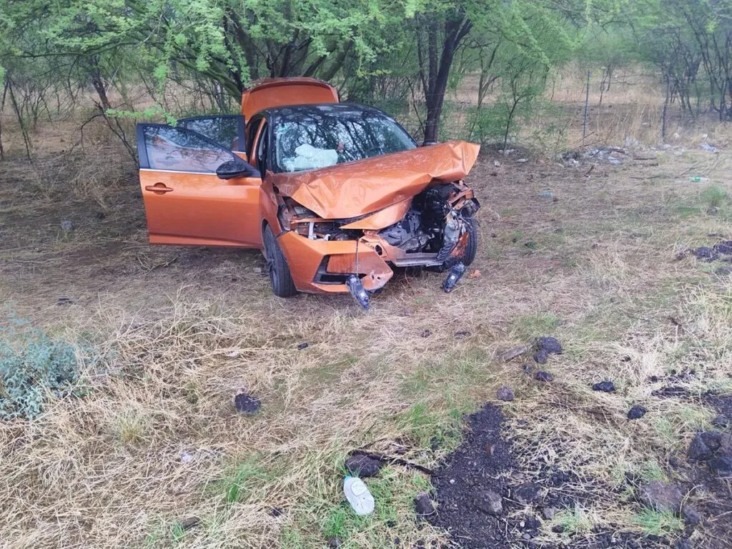accidente en la autopista Siglo XXI dejó a dos personas lesionadas