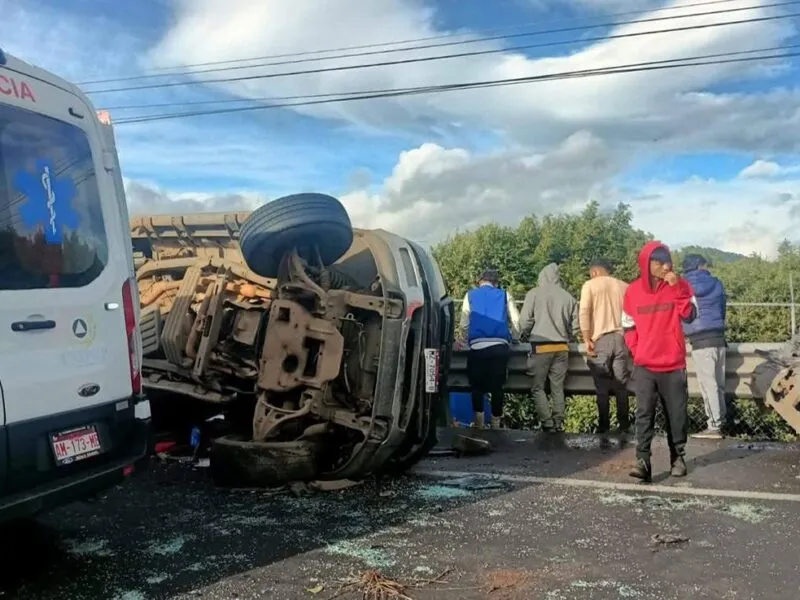 Accidente en Uruapan deja siete heridos