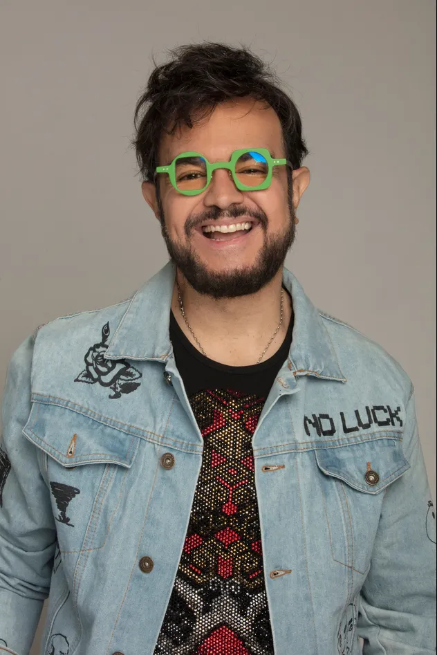 Aleks Syntek alza la voz contra la cosificación femenina en la música actual-1