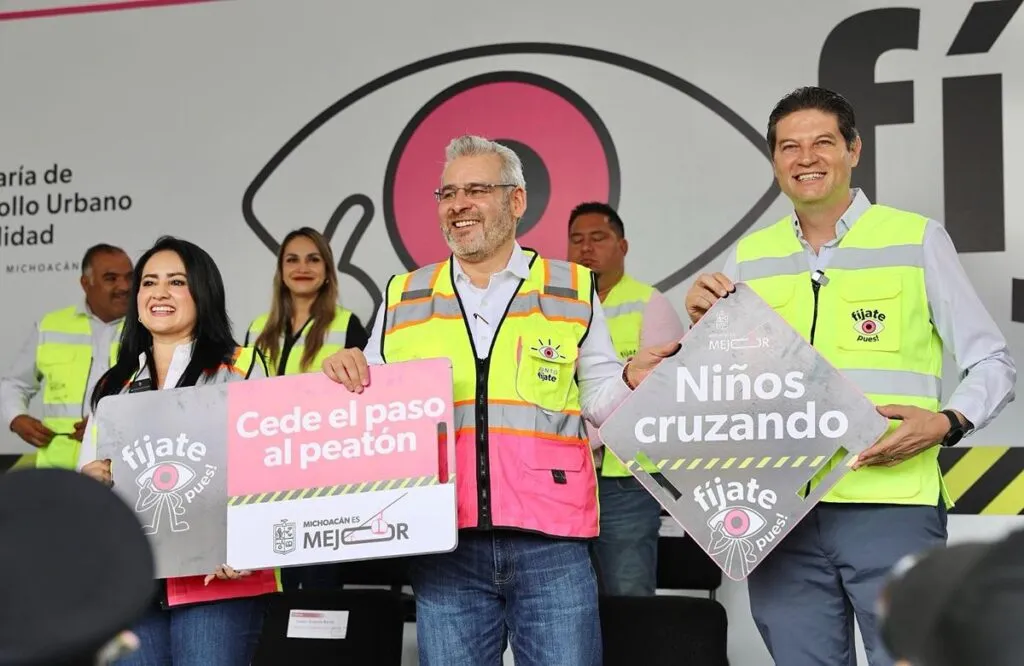 Arranca Bedolla campaña vial "Fíjate pues", para prevenir accidentes