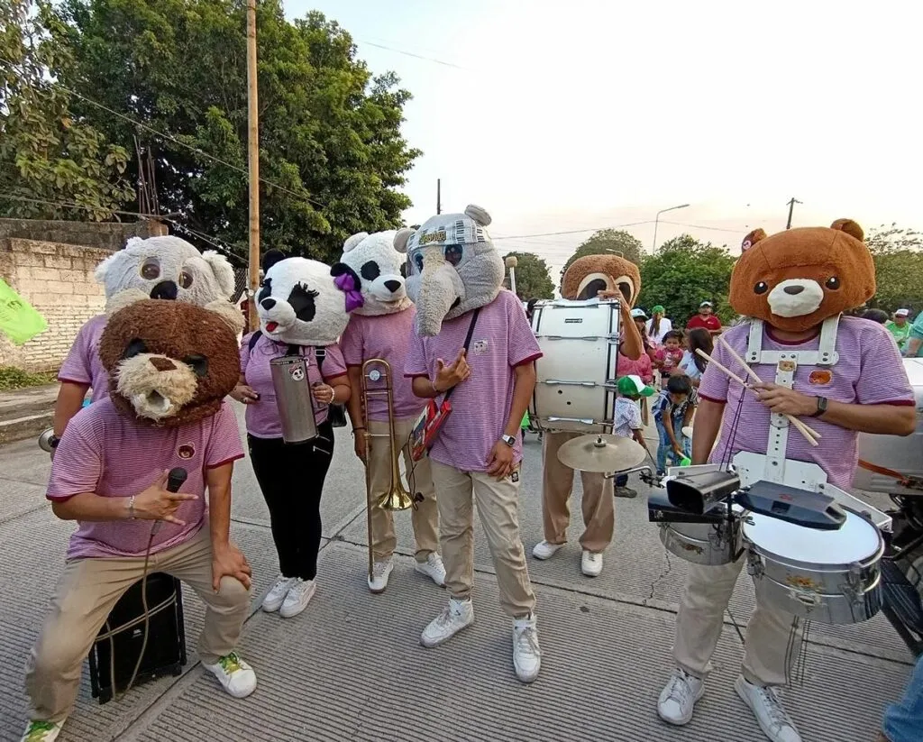 Asaltan al grupo musical veracruzano "Los Cumbiosos" en carretera en Puebla