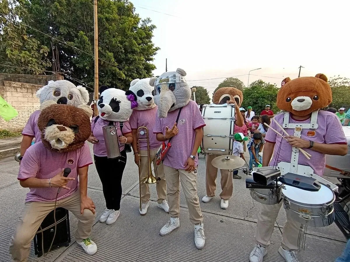 Asaltan al grupo musical veracruzano "Los Cumbiosos" en carretera en Puebla
