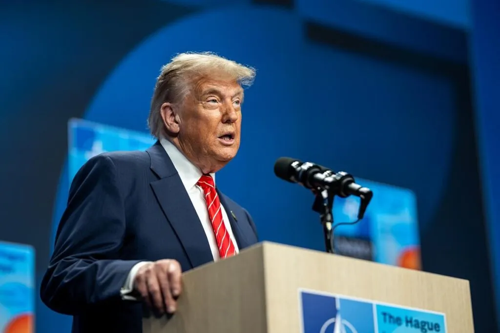Asegura Donald Trump tener comprador para TikTok
