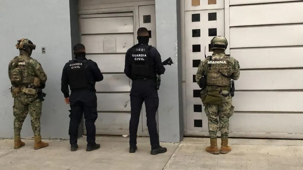 aseguran más de 42 toneladas de metanfetamina en Michoacán
