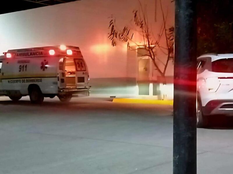 Atacan a balazos a un joven de 22 años en Apatzingán