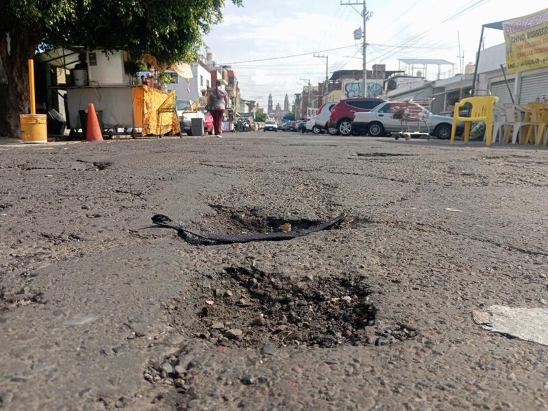 Baches y drenaje expuesto en la Ventura Puente de Morelia