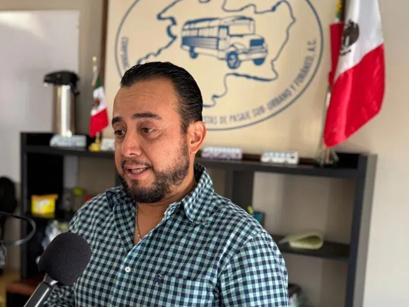 Bachillerato a mil 500 al mes para choferes del COMIT