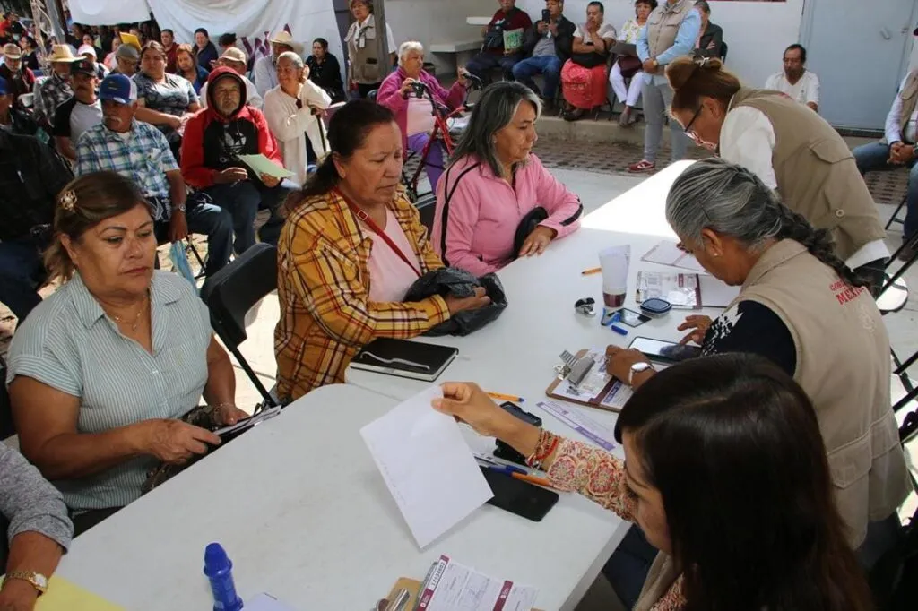 Beca Benito Juárez 2025: qué beneficiarios recibirán el pago del lunes 16 al viernes 20 de junio de mil 900 pesos