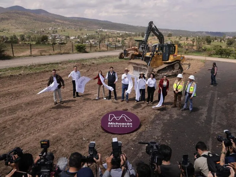 Bedolla arranca ampliación de av. Amalia Solórzano en Morelia