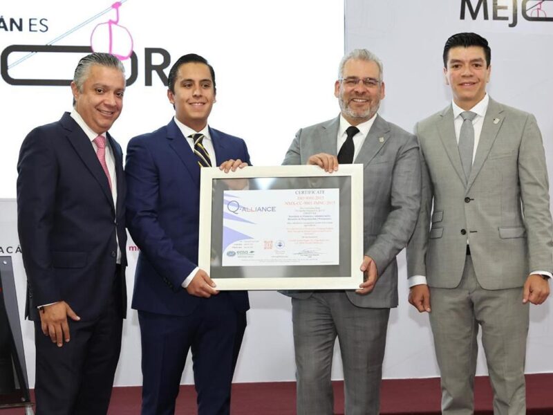 Bedolla recibe certificación por proceso del gasto público