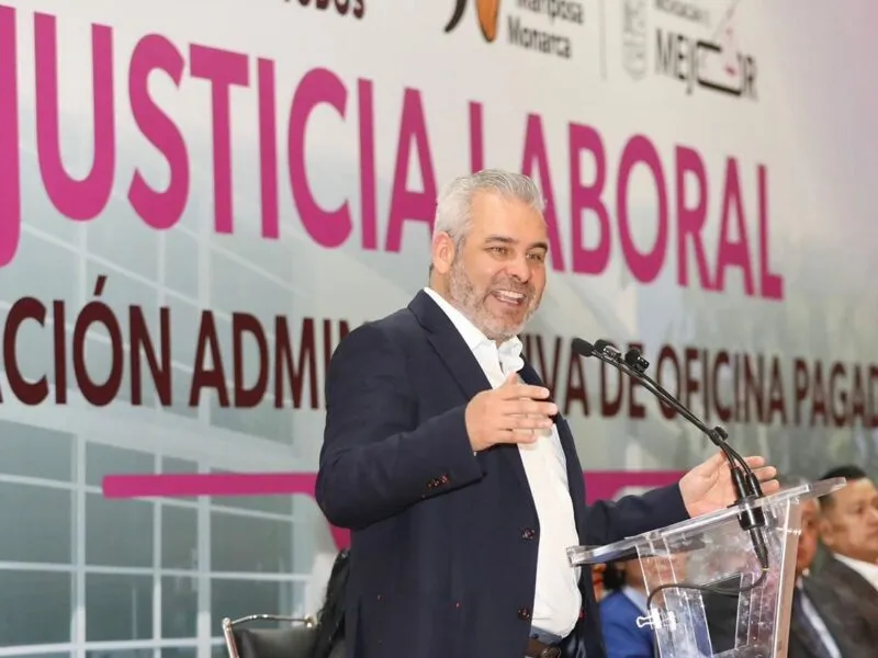 Bedolla regulariza situación laboral para cerca de 2 mil docentes michoacanos