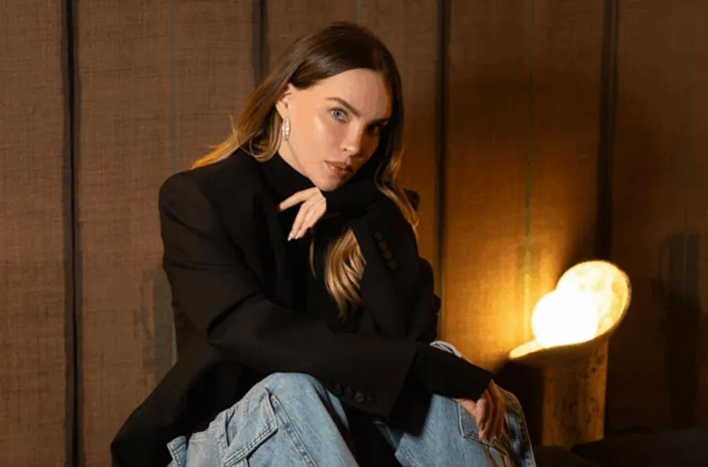 Belinda publica historia sobre Ángela Aguilar y la borra minutos después