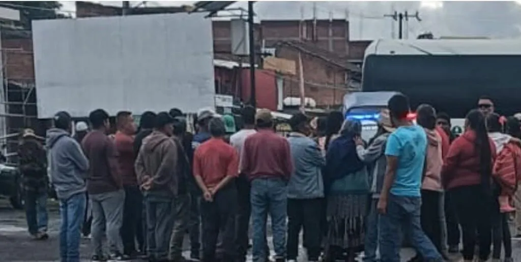 Bloqueo en la carretera Quiroga-Zacapu