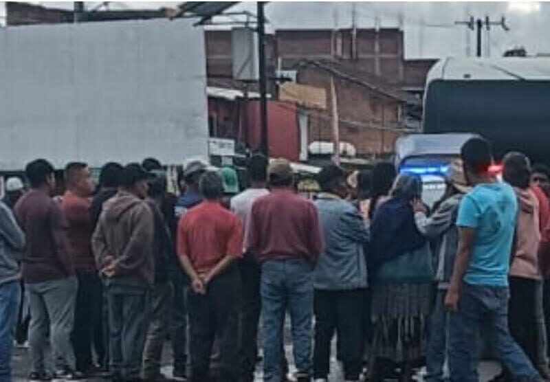 Bloqueo en la carretera Quiroga-Zacapu