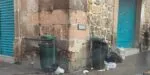 Usan cestos para peatones como tiraderos de basura doméstica en Morelia