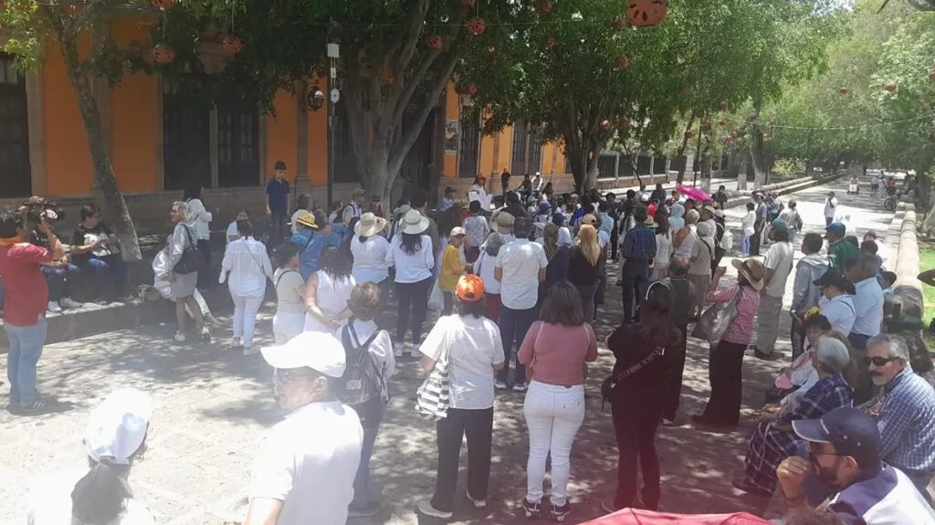 ciudadanos se oponen a la jornada electoral de este domingo