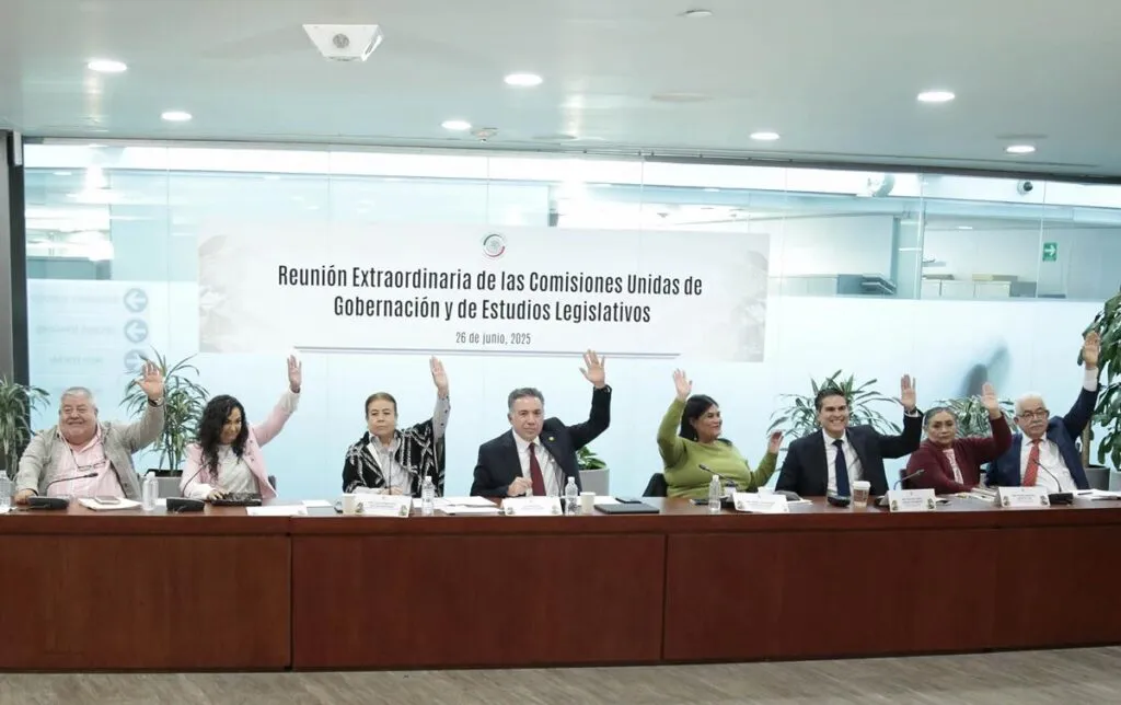 Comisiones del Senado aprueban creación de CURP biométrica, pese a críticas de la oposición-1