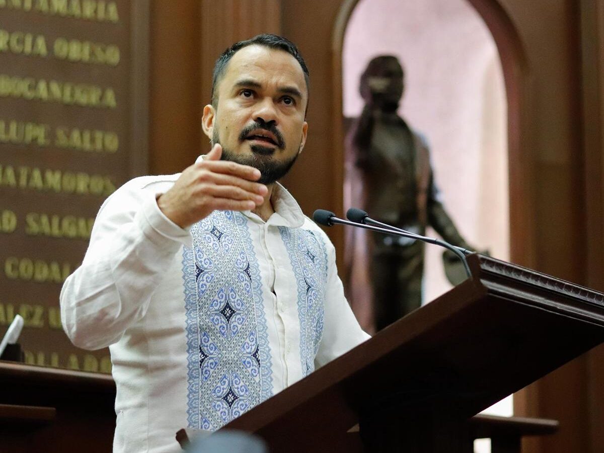 Con respaldo del Colegio de Economistas, Hugo Rangel propone reforma a la Ley Orgánica Municipal