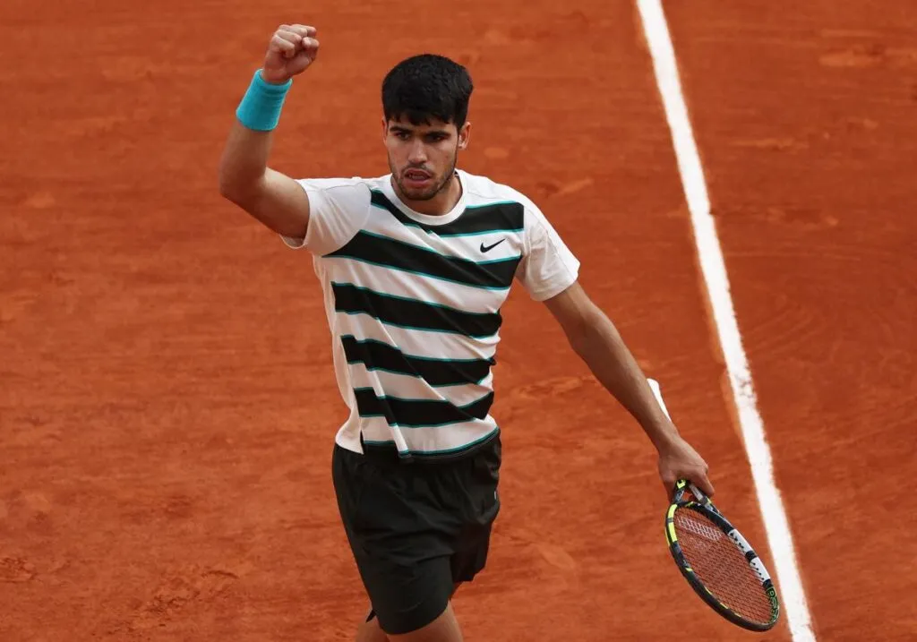 Con sensacional remontada Carlos Alcaraz conquista el bicampeonato de Roland Garros